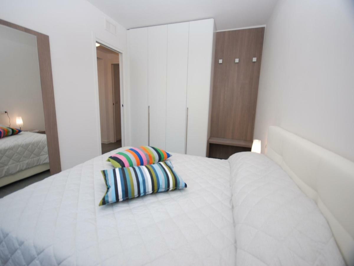 Residenza Due Perle Lägenhet Lignano Sabbiadoro Exteriör bild